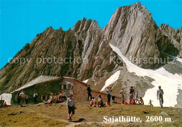 Sajathuette 2600m Grossvenediger mit Rote Saeule im Hintergrund