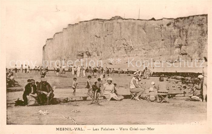 Mesnil-Val Les falaises vers Criel sur Mer Plage