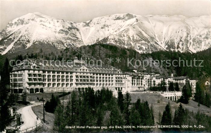 Semmering Niederoesterreich Grand Hotel Panhans gegen die Rax