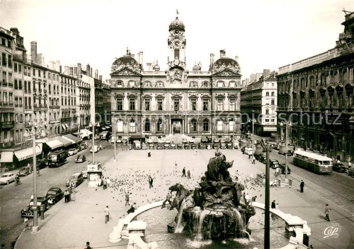 Lyon France Place des Terreaux Fontaine