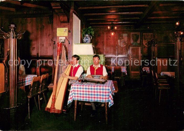 Kufstein Tirol Weinstube Auracherloechl Tirolerstube mit Loechlduo Hausmusik Zit