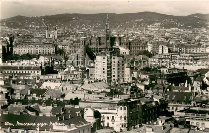 Wien Panorama mit Rathaus