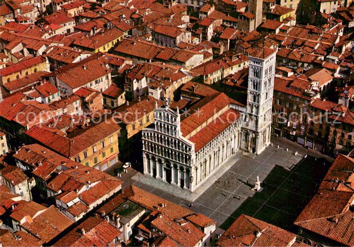 Lucca Toscana Chiesa di San Michele veduta aerea