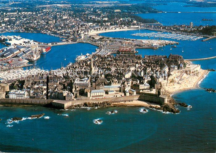 Saint-Malo 35 Vue aérienne de la cité intra-muros