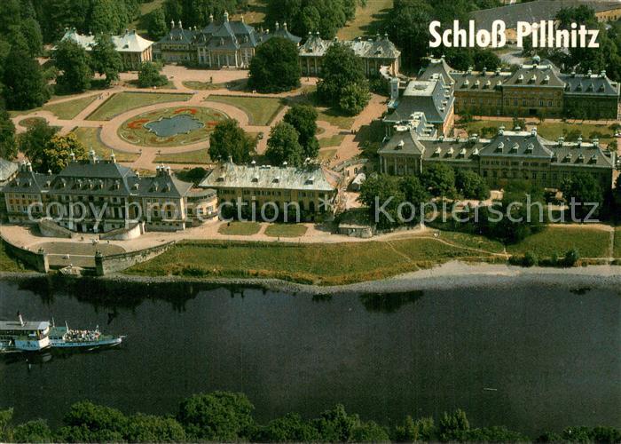 Pillnitz Schloss an der Elbe