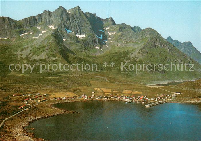 Mefjordvaer i Berg Panorama Kueste Gebirge