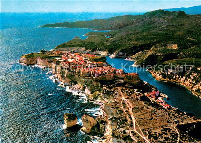 Bonifacio Corse du Sud La vlle fortifiee et son port Vue aerienne