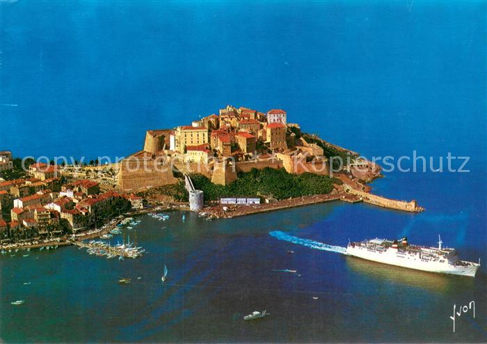 Calvi Sur son promontoire la Citadelle Vue aerienne