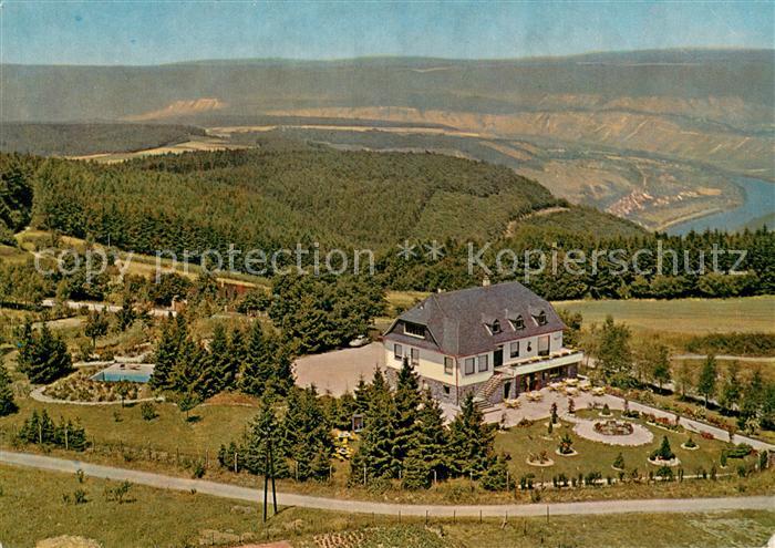 Briedel Hotel und Jagdhaus Bummkopf Blick ins Moseltal