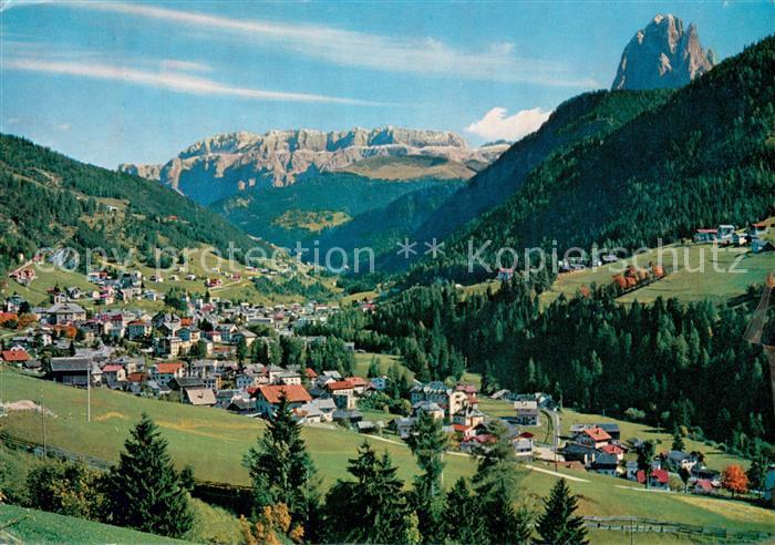 Ortisei St Ulrich Panorama gegen Dolomiten