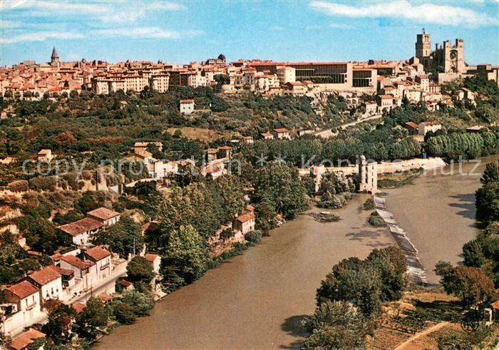 Beziers Vue aérienne sur l Orb Cathedrale Saint Nazaire et la ville