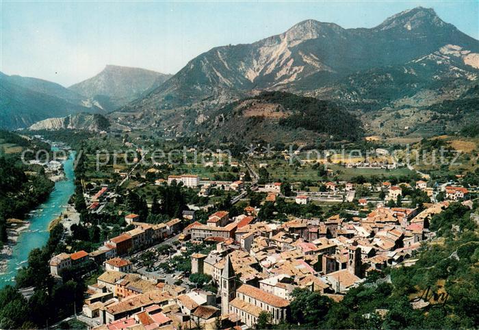 Castellane Vue generale aerienne et vallee du Verdon