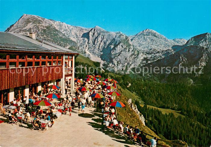 Koenigssee Berggaststaette Jennerbahn Sonnenterrasse mit Schneibstein und Rainer