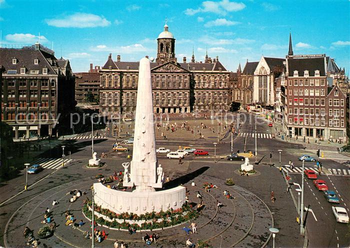 Amsterdam  NL Dam mit Koeniglichem Schloss und National Denkmal