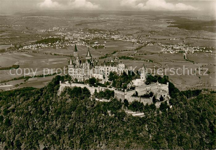 Hechingen Burg Hohenzollern Burggaststaette Fliegeraufnahme