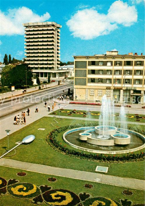 Bacau Romania Vedere din centrul orasului Stadtzentrum Wasserspiele Hochhaus