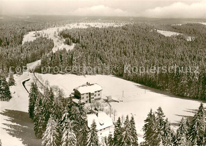 Zuflucht Schmelzles Hoehenhotel Wintersportplatz im Schwarzwald