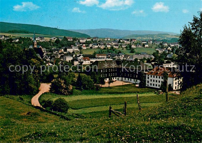Heggen Biggetal Finnentrop Ortsansicht mit Jugendherberge