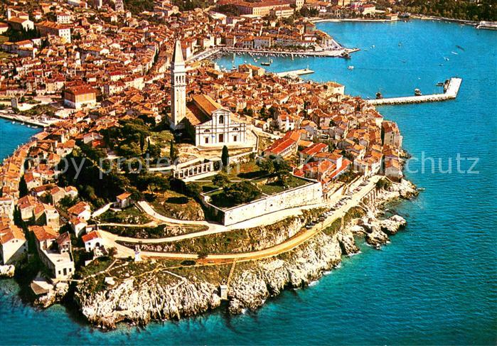 Rovinj Rovigno Istrien Altstadt Kirche Hafen Halbinsel