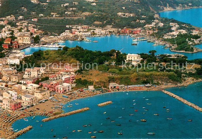 Ischia Porto Veduta aerea