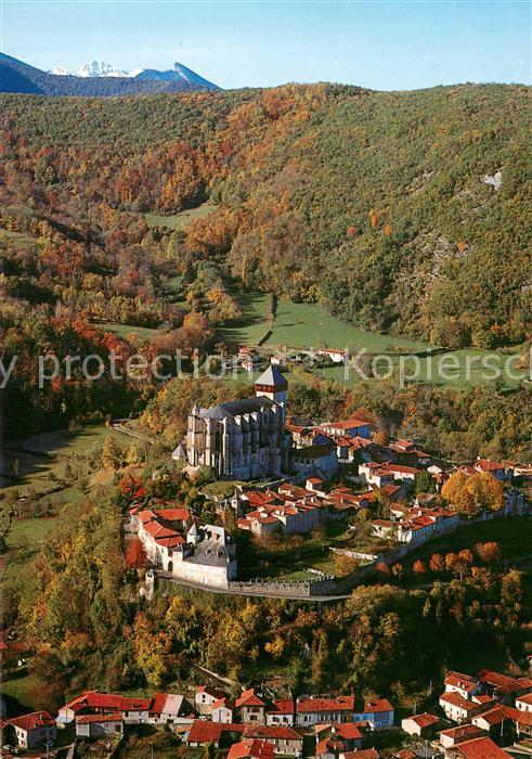 Saint-Bertrand-de-Comminges Ville gallo romaine Vue aerienne