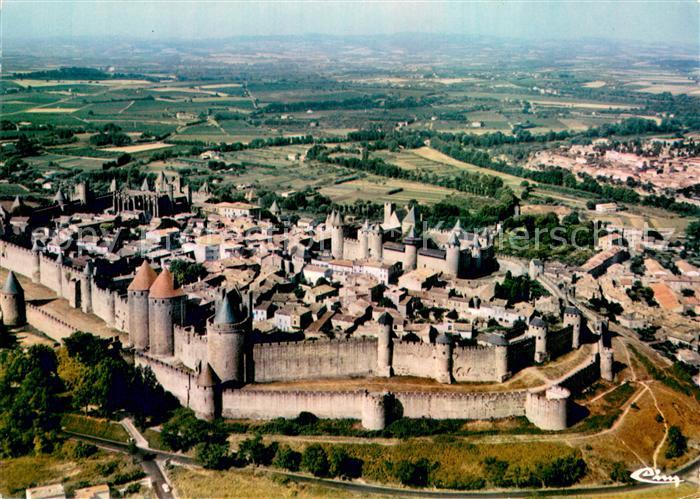 Carcassonne Vue generale aerienne de la Cite mediev