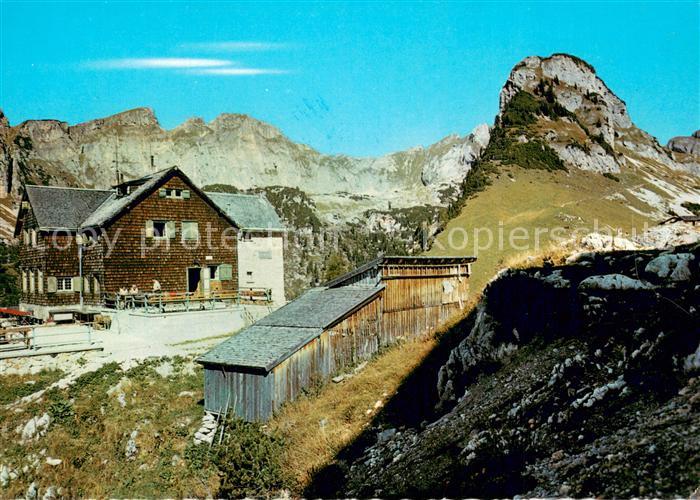 Erfurterhuette 1834m Tirol am Gschoellkopf
