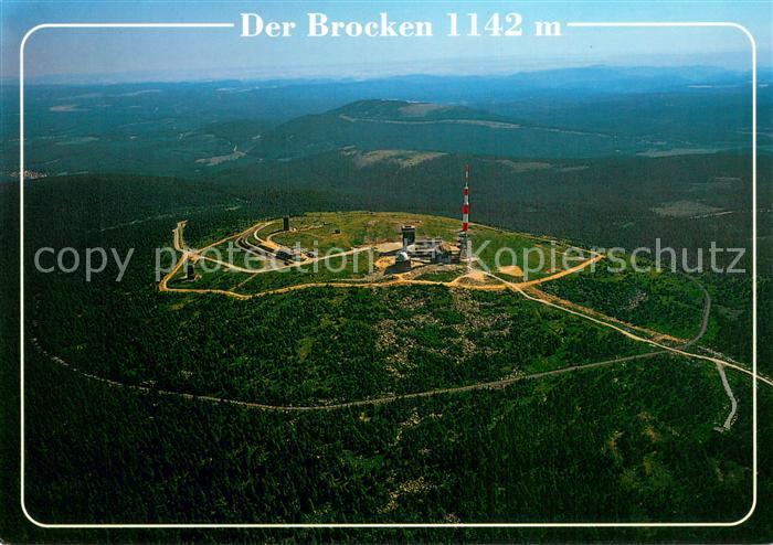 Brocken Harz Fliegeraufnahme mit Brockenhaus und Sendemast
