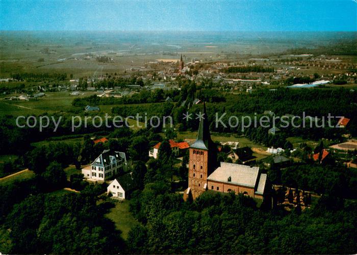 Hochelten Stiftskirche und Kolleg Fliegeraufnahme