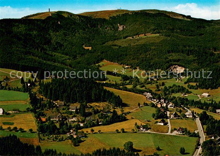 Feldberg 1450m Schwarzwald Fliegeraufnahme mit Baerental und Feldberggipfel