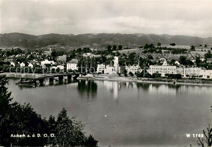 Aschach Donau Sicht ueber die Donau