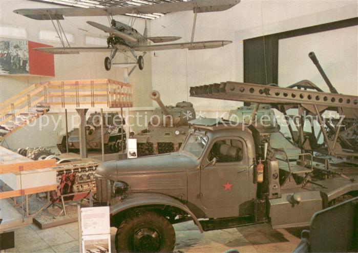 DRESDEN Elbe Armeemuseum der DDR Sowj Kampftechnik von 1941-45