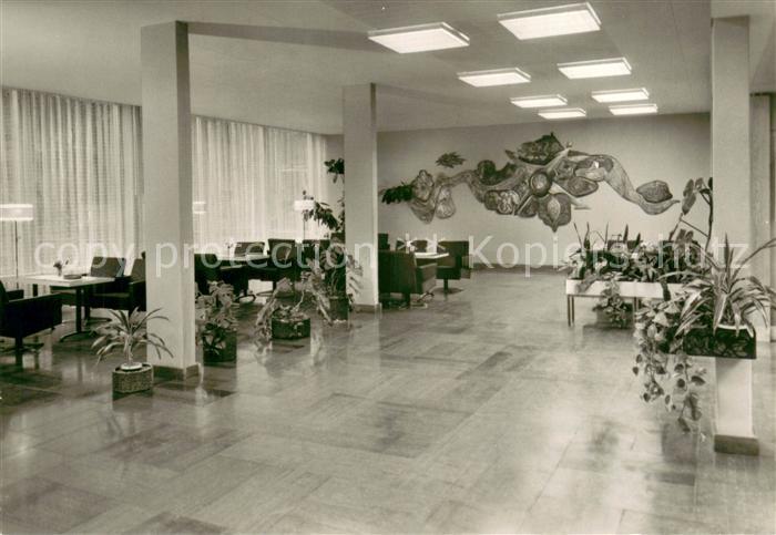 Bad Blankenburg FDGB Erholungsheim Magnus Poser Foyer im Urlauberwohnheim