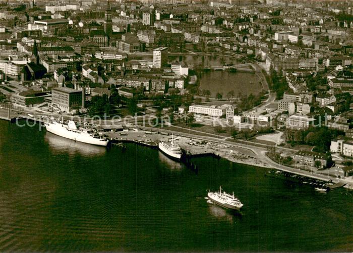 KIEL  CITY Faehrhaus nach Norden Fliegeraufnahme