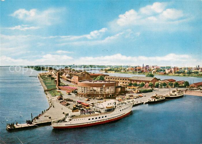 Wilhelmshaven  CITY Baederflotte im Hafen Fliegeraufnahme