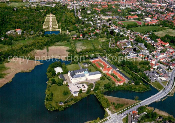 Schleswig Schlei Schloss Gottorf und Fuerstengarten Fliegeraufnahme
