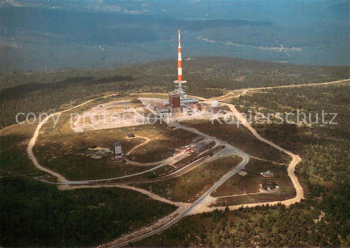 Brocken Harz Fliegeraufnahme mit Brockenhaus und Sendemast