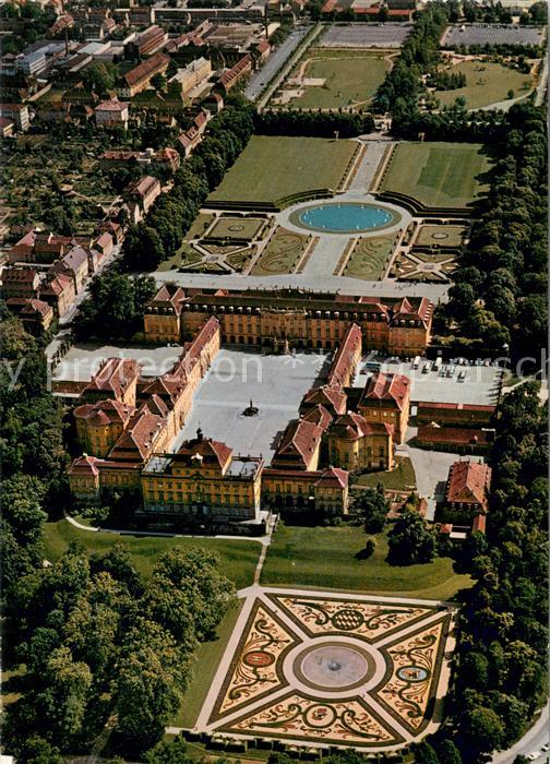 Ludwigsburg  Wuerttemberg Schloss Ludwigsburg mit Gartenschau Bluehendes Barock