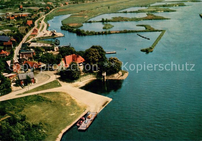 Vierlanden Gasthof zum Zollenspieker Autofaehre Fliegeraufnahme
