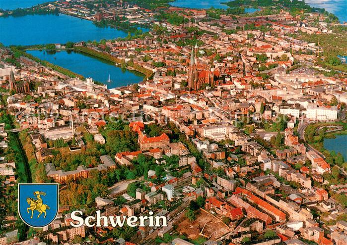 Schwerin  Mecklenburg Altstadt mit Pfaffenteich und Ziegelsee Fliegeraufnahme