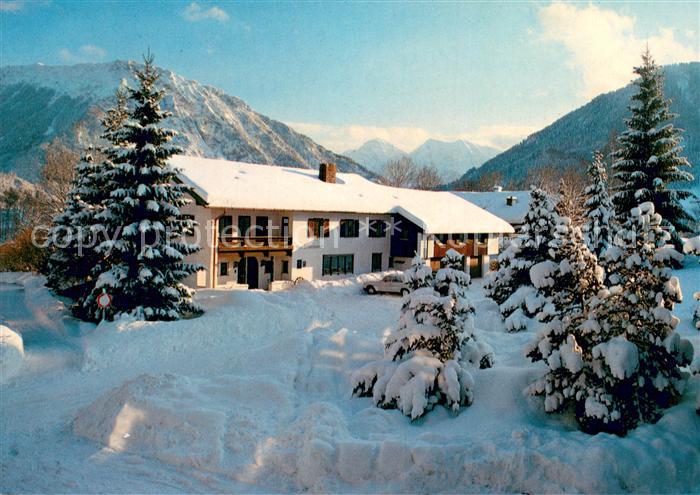 Ruhpolding Bayern Haus Vier Jahreszeiten Pension Gaestehaus Winterlandschaft Alp