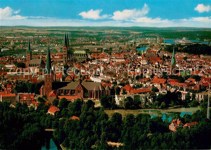 LueBECK  CITY Stadtzentrum Stadt der sieben Tuerme Hansestadt