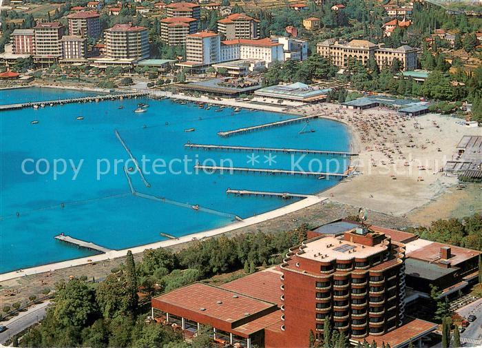 Portoroz Portorose Piran Istrien Slovenia Hotels an der Kueste Strand