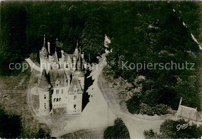 Camp de Coetquidan Chateau du Bois du Lup et la chapelle vue aérienne