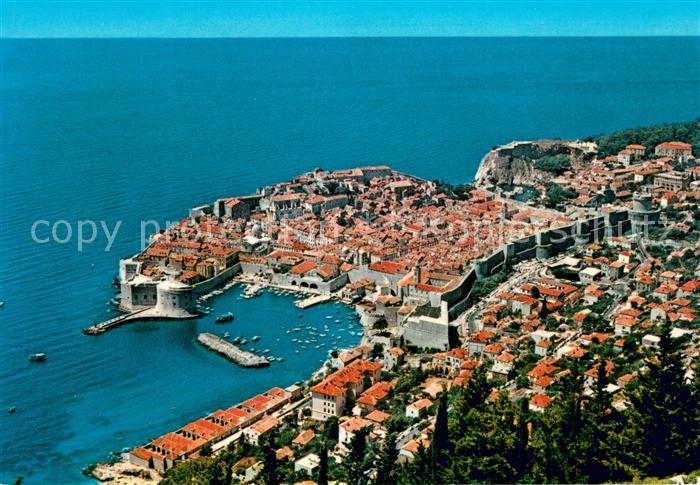 Dubrovnik Ragusa Panorama Kuestenort Altstadt Festung Hafen