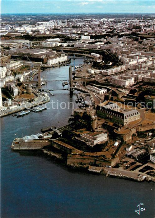 Brest 29 Fliegeraufnahme L entree de la Penfeld et le Chateau Prefecture maritim