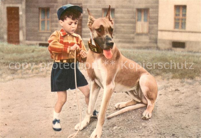 HUNDE dogs chiens-- Silvano Orlando Kind mit Hund