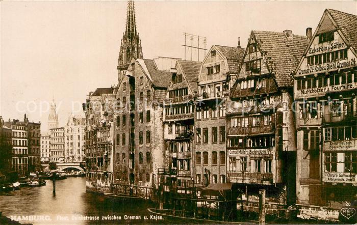 HAMBURG  CITY Fleet Deichstrasse zwischen Cremon und Kajen