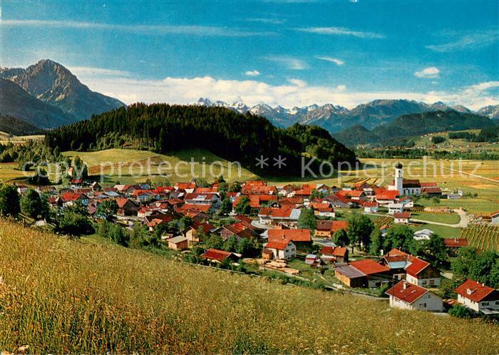 Altstaedten Allgaeu Gesamtansicht mit Allgaeuer Alpen