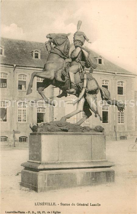 Luneville 54 Statue du General Lasalle